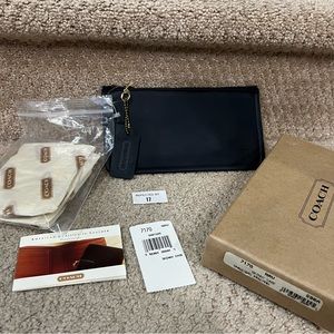 Vintage Coach Skinny Cosmetic Case 7170 Navy